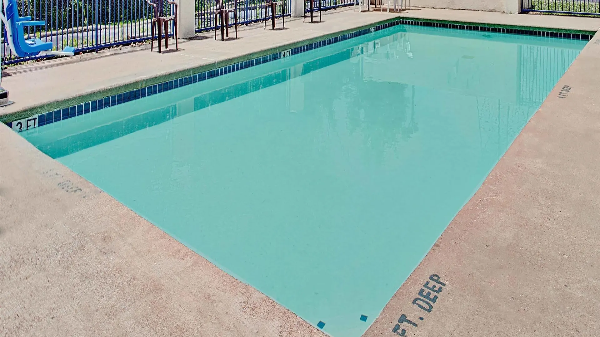 ** Hotel Americas Best Value Inn I-240 Memphis United States