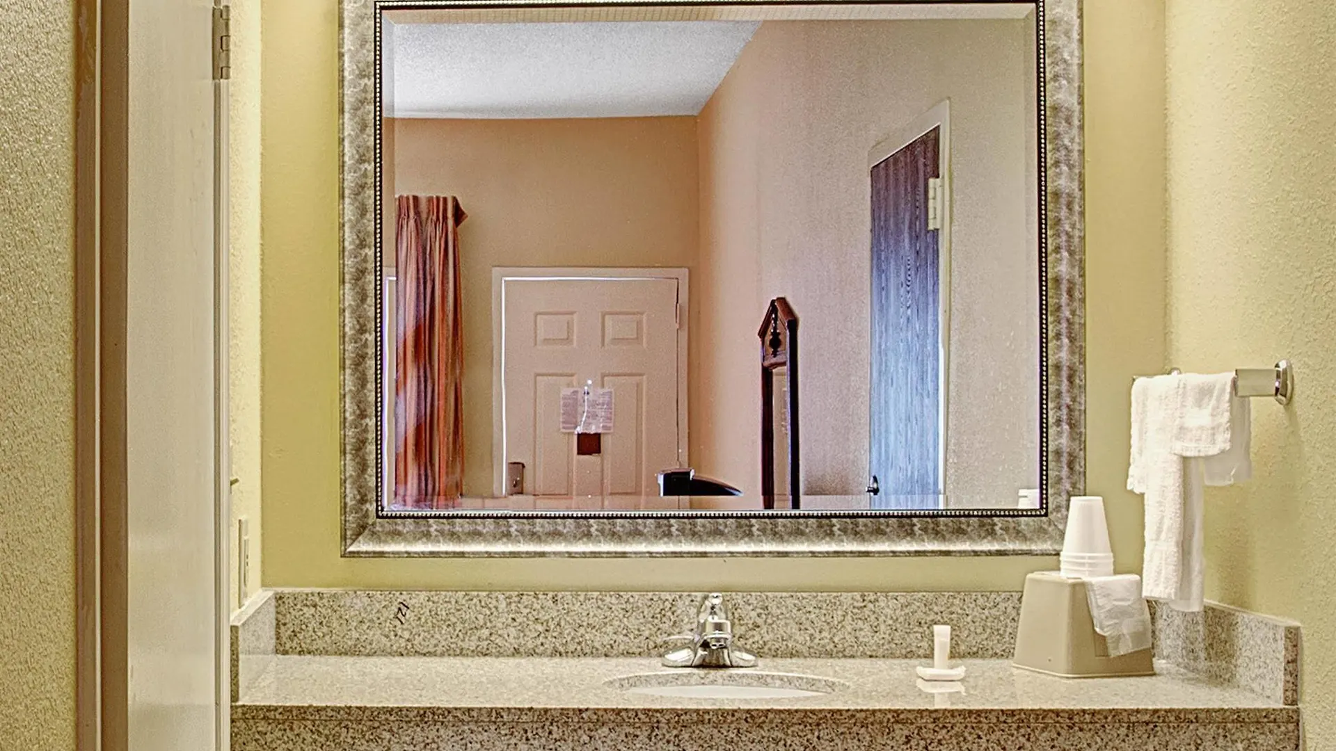 Americas Best Value Inn I-240 Memphis