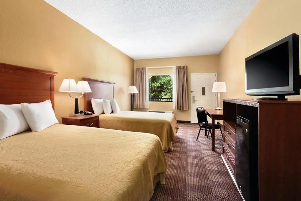 Americas Best Value Inn I-240 Memphis